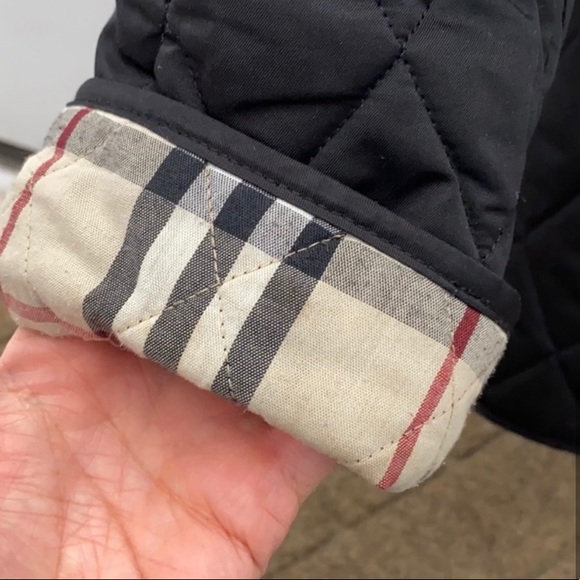 Burberry Quilted Jacket - Picture 5 of 7